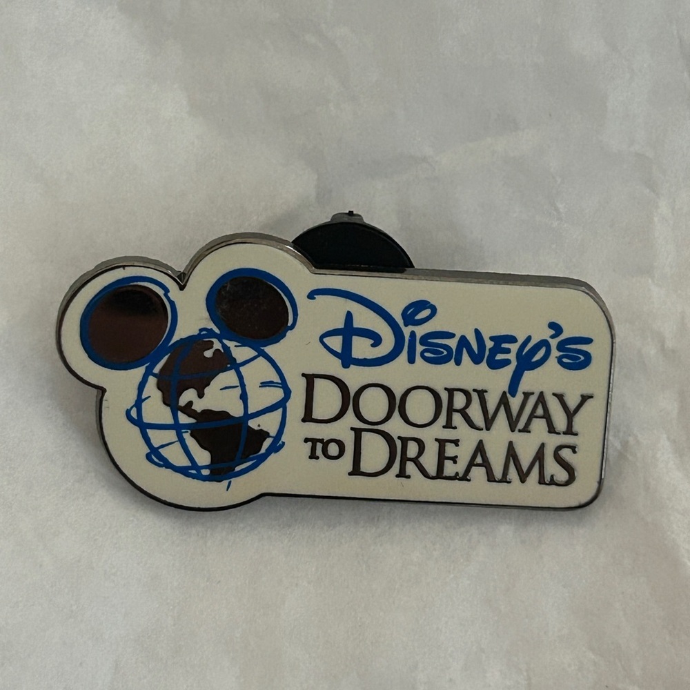 Disney's Doorway to Dreams Trading Pin